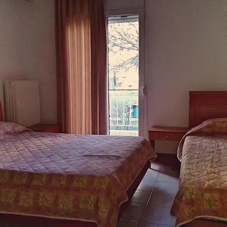 아파트 Mitrou Vasiliki 루트라 에디프수